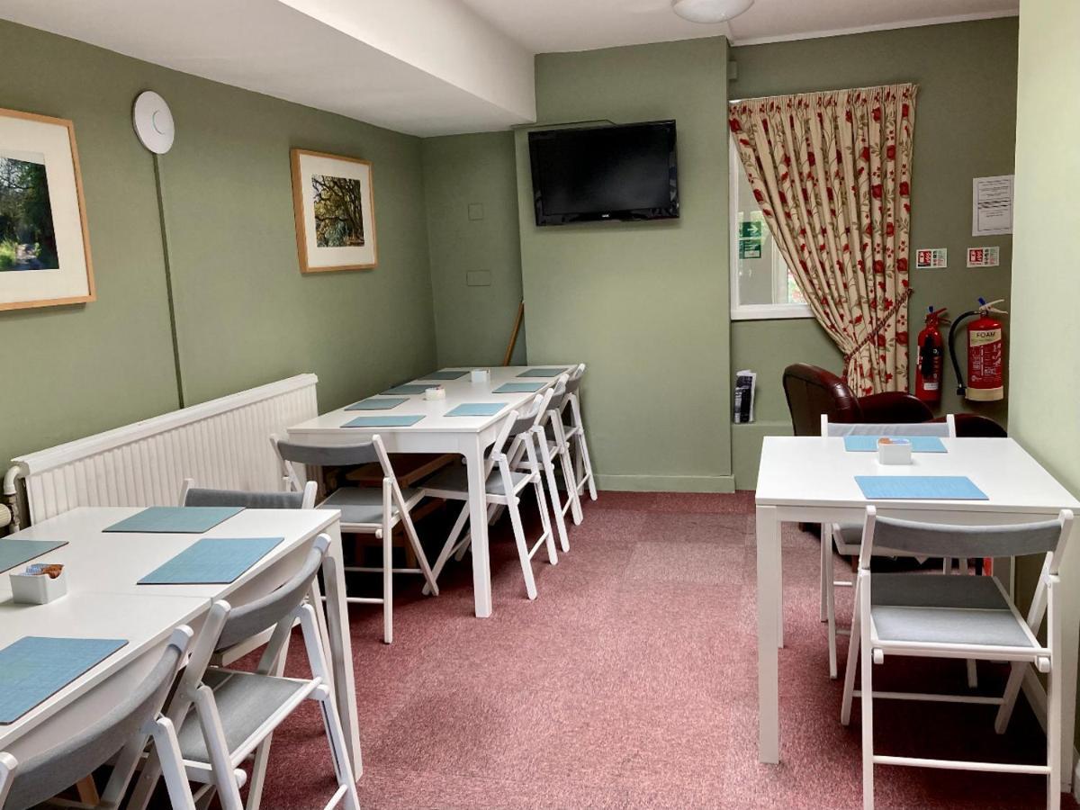 Ludlow Mascall Centre Extérieur photo