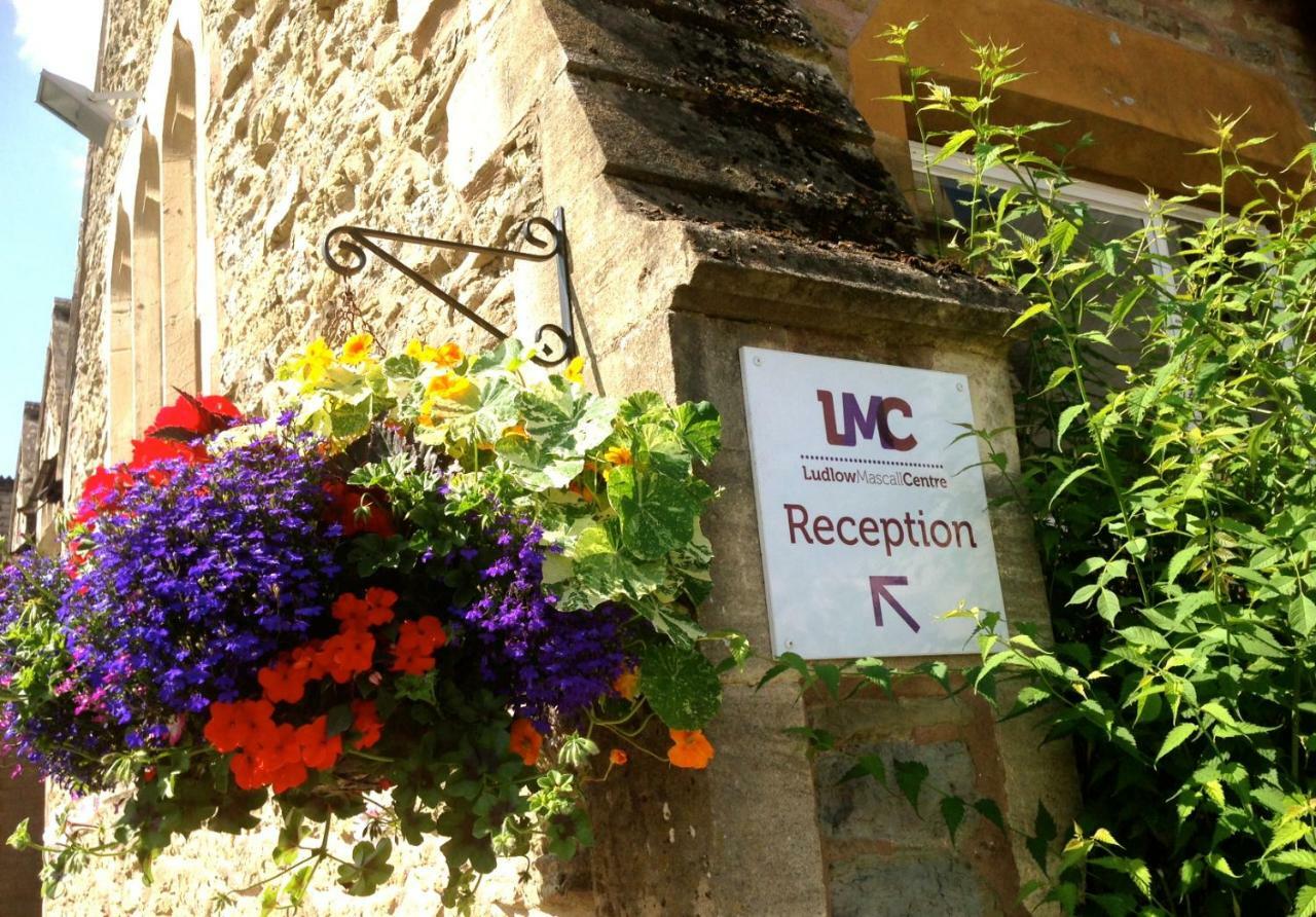 Ludlow Mascall Centre Extérieur photo