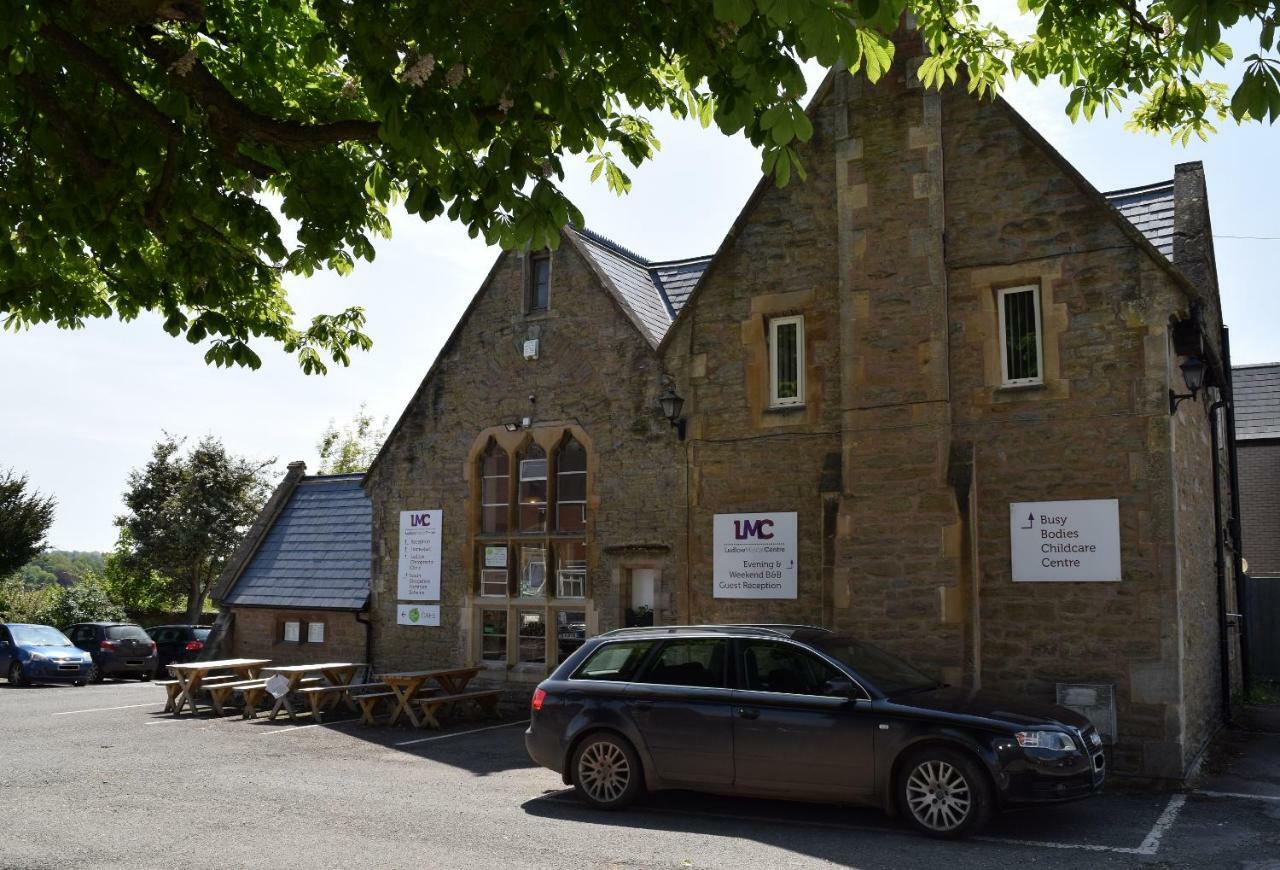 Ludlow Mascall Centre Extérieur photo