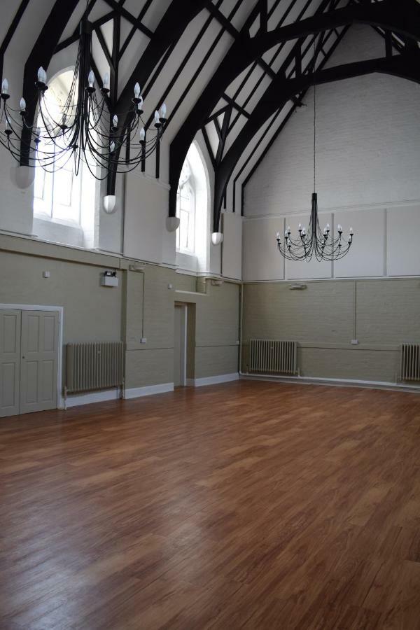 Ludlow Mascall Centre Extérieur photo
